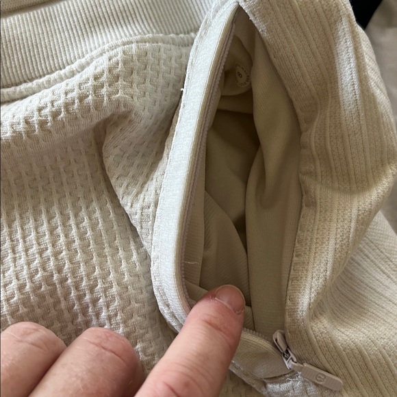 Lululemon Athletica women’s jogger 8 waffle knit - Picture 9 of 11